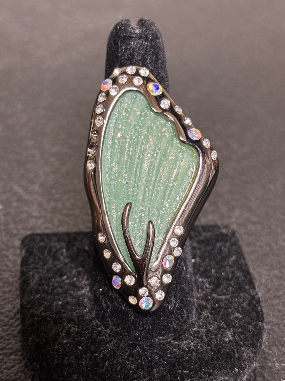 Shannon Pell Sparkling Mint Green Teardrop Statement Ring Gunmetal Silver 8